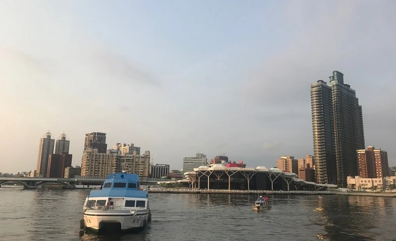 高雄｜金棧遊港亞灣線遊船-KLOOK