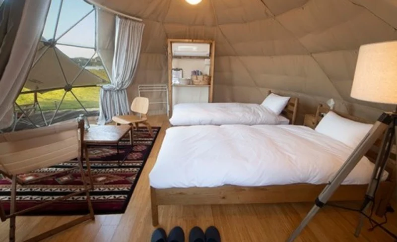 球型帳棚豪華露營與環繞多多羅大橋的短程航行