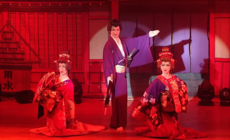 梅田日本傳統「大眾劇團」表演