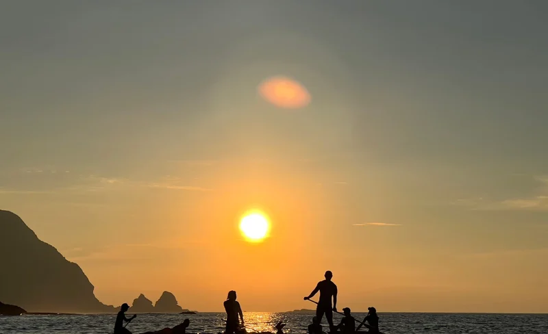 台東: 蘭嶼路易SUP立獎體驗 / 下午場 / 夕陽場 (海上拍攝)-KLOOK