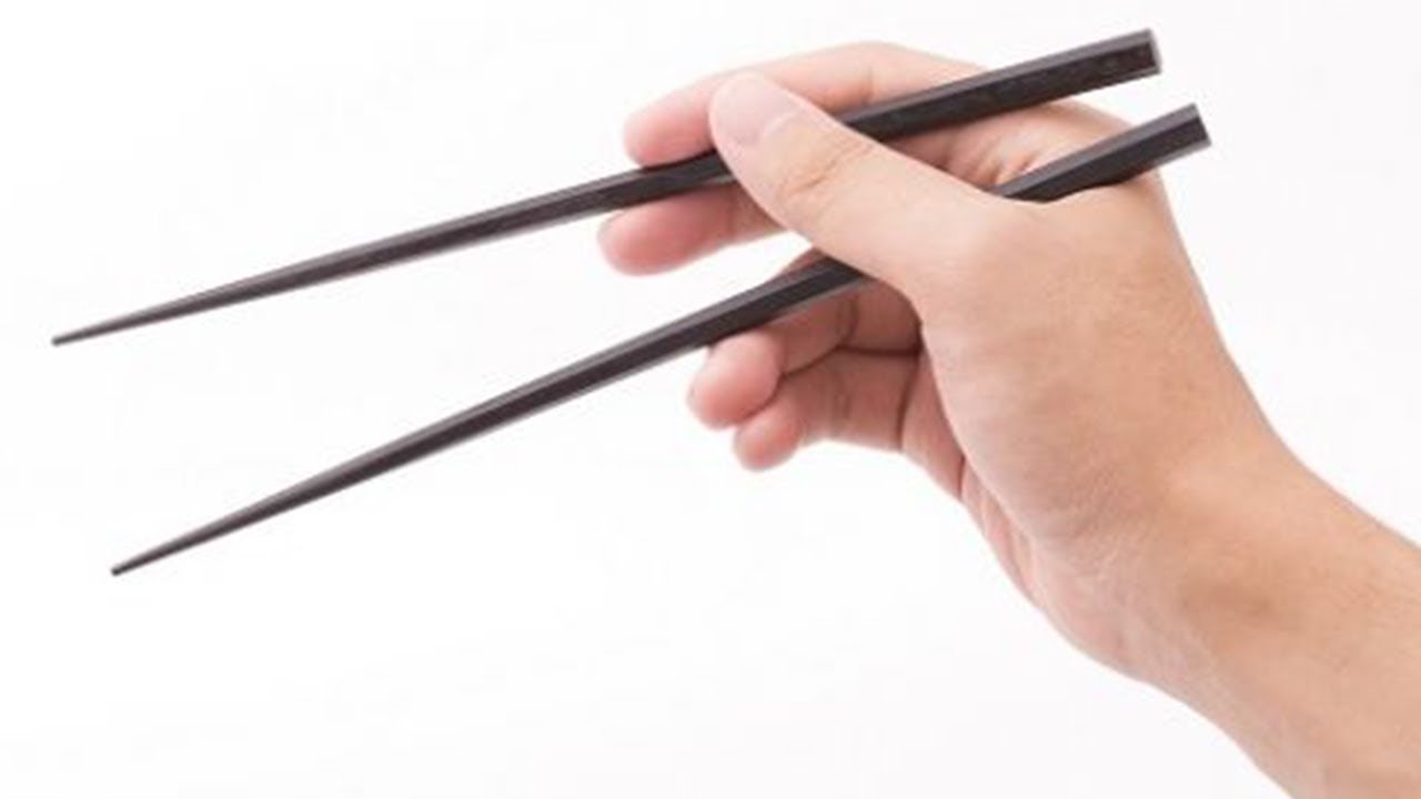 DE JuN 教你如何正確使用筷子！