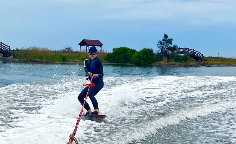 雲林｜三條崙海水浴場｜寬板滑水體驗-KLOOK