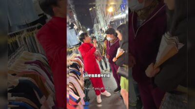 『2025創業』做生意不要再傻傻的等著顧客上來了，用營銷的方式吸引顧客，2025年做生意營銷才是王道 #商業思維 #創業 #銷售技巧 #擺攤創業