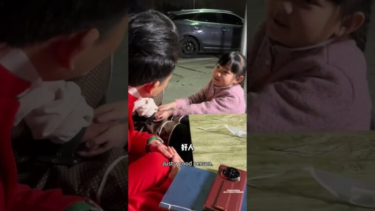 沒有“翅膀”也能飛翔,也能撐起一個家庭,也能把生意做好,今天是一位獨臂爸爸的擺攤故事,父愛無言重如山,總有人深深溫暖著我們 #商業思維 #創業 #銷售技巧 #擺攤創業 #商業模式 hq720