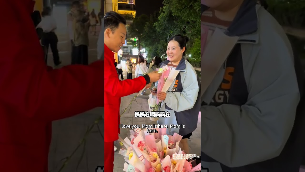 今天是母親節，女子本弱，為母則剛，單親媽媽堅守七年，每天擺攤到深夜，身兼數職，只為孩子的一句“媽媽”，視頻有點長，希望看完視頻的你，也可以對自己的媽媽說一句母親節快樂！